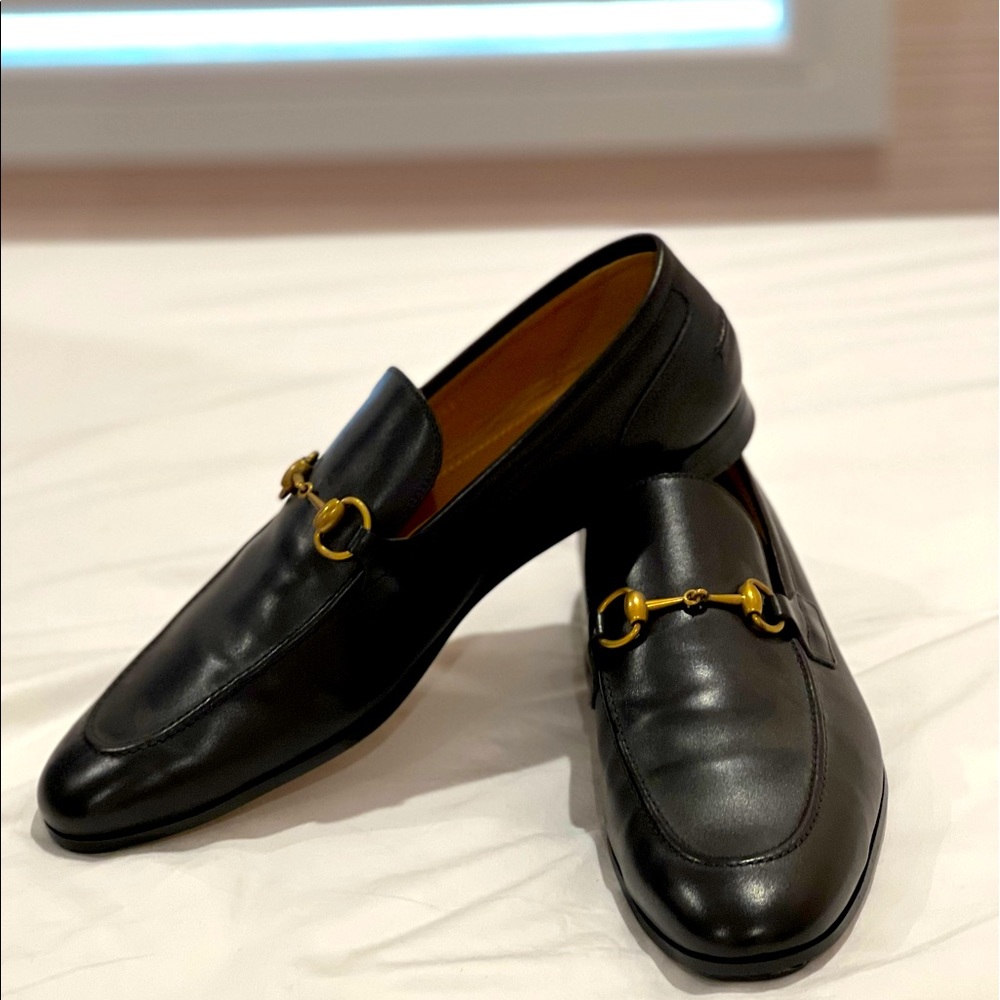 Gucci mens black loafer size 12. Never warn.